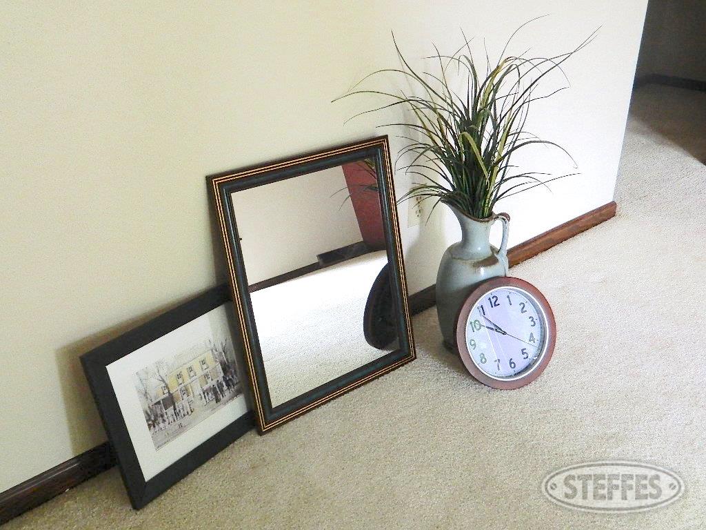 Mirror, Wall Art, Floral Decor, and Clock
